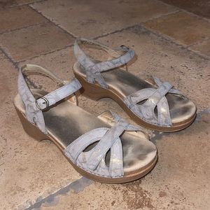 Dansko size 10/41. Grey suede w gold specks